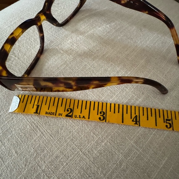 Gucci Eyeglasses - Picture 9 of 10